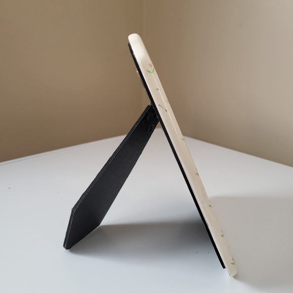 Vintage Ceramic Picture Frame with Floral Pattern - Picture 5 of 13